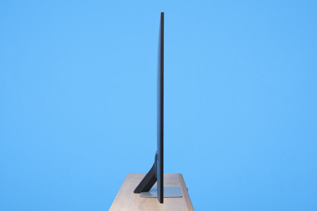 Samsung QN90D im Profil