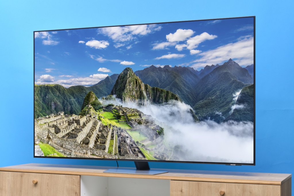 Samsung QN90D Schrägansicht