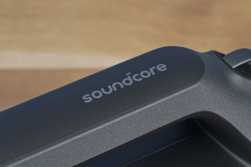Soundcore Boom 2 Plus Test | Detailaufnahme Griff