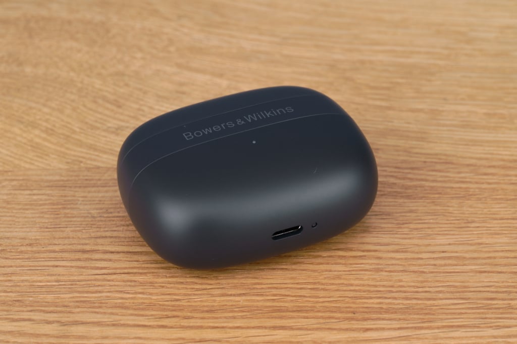 Bowers & Wilkins PI6 – Ladecase USB-C