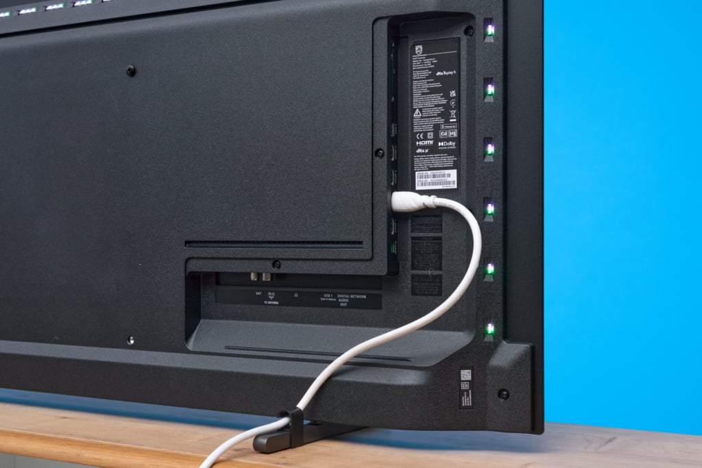 Kabelführung am Philips OLED759