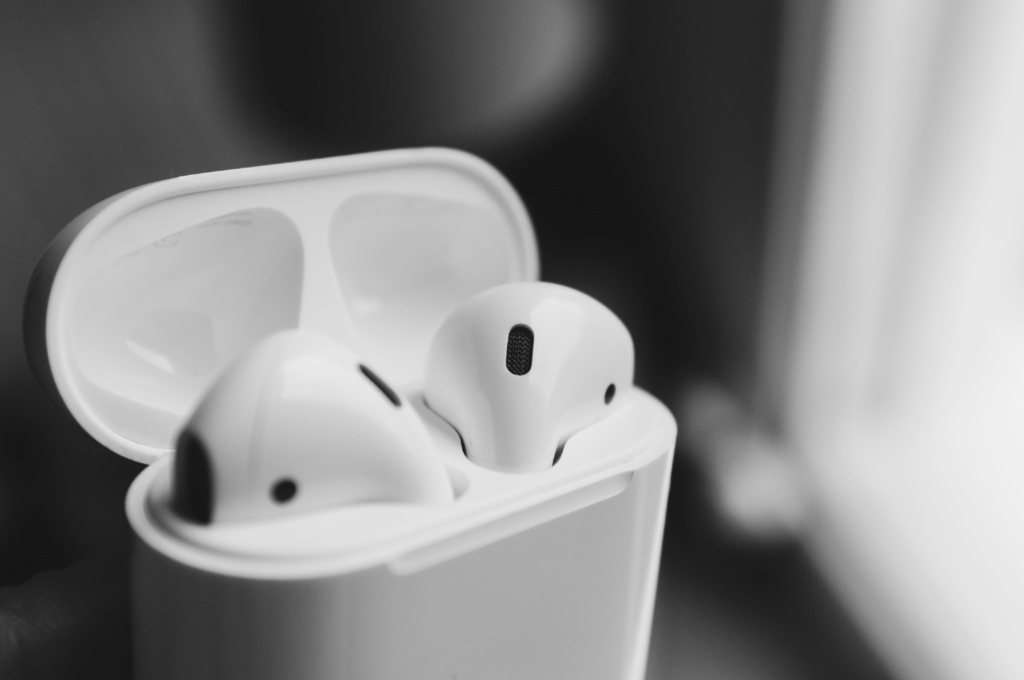 Apple AirPods im Case
