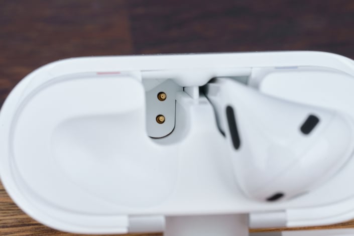 Apple AirPods 4 ANC vs Samsung Galaxy Buds3 Akku