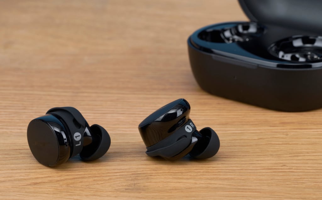 Bose QuietComfort Earbuds – Zwei Buds und Case