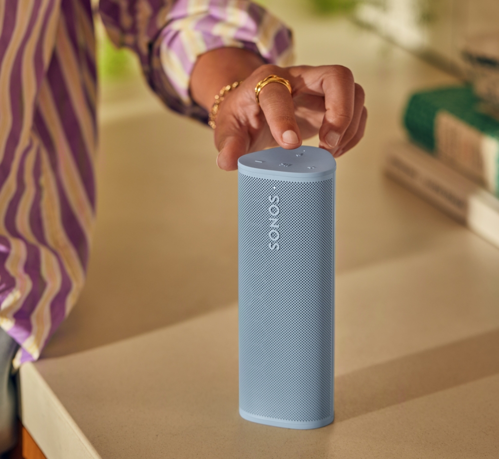 Sonos Roam wird bedient