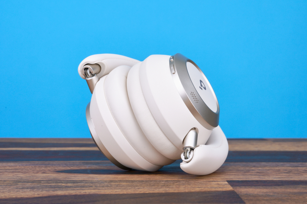 Soundcore Space One Pro im Test gefaltet