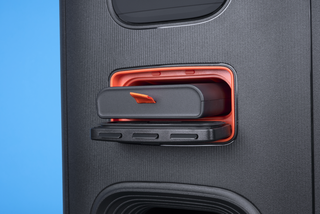 JBL Partybox Club 120 vs JBL Partybox Stage 320 Vergleich Akkuleistung 2