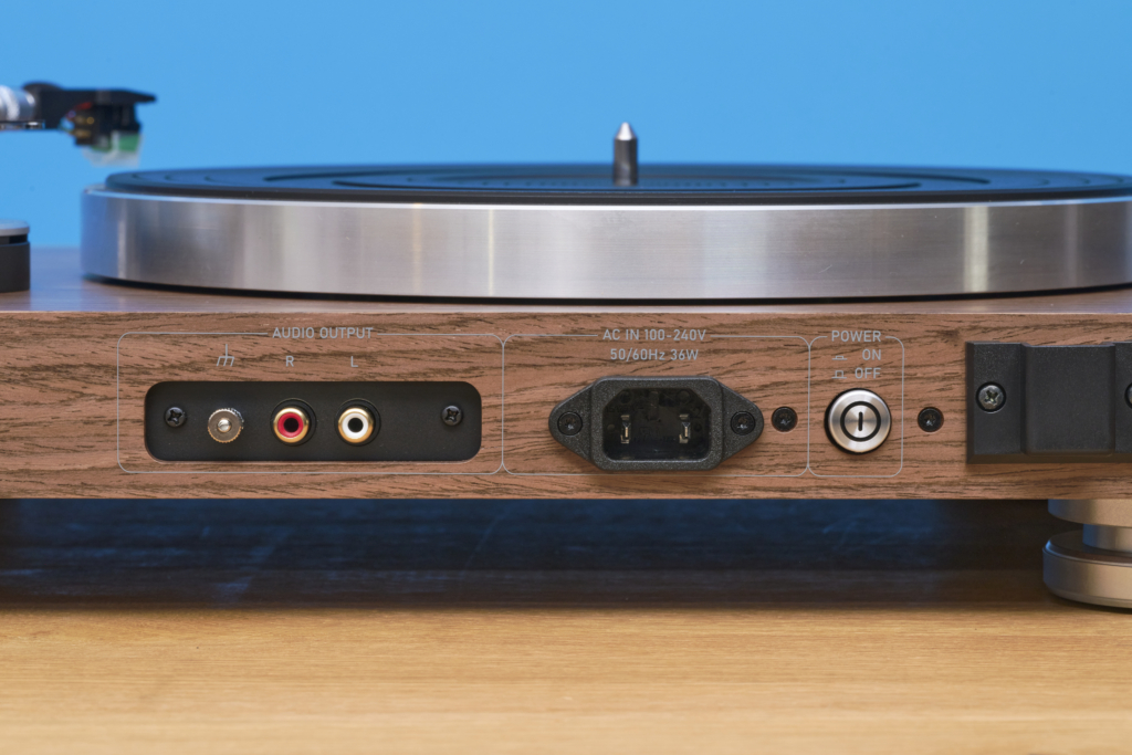JBL TT350 Classic Rückseite mit Anschlüssen