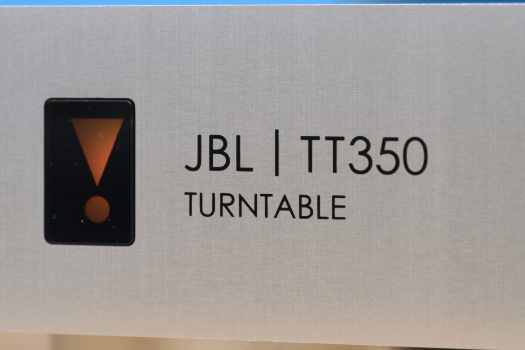 JBL TT350 Classic Logo leuchtend