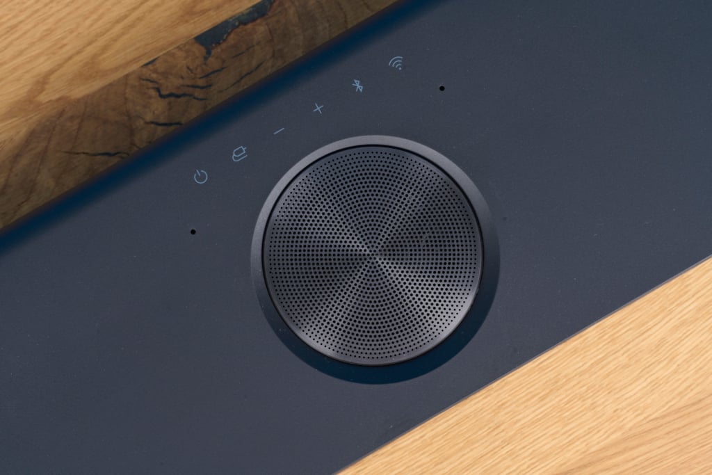 LG DS95TR Upfiring-Speaker Soundbars