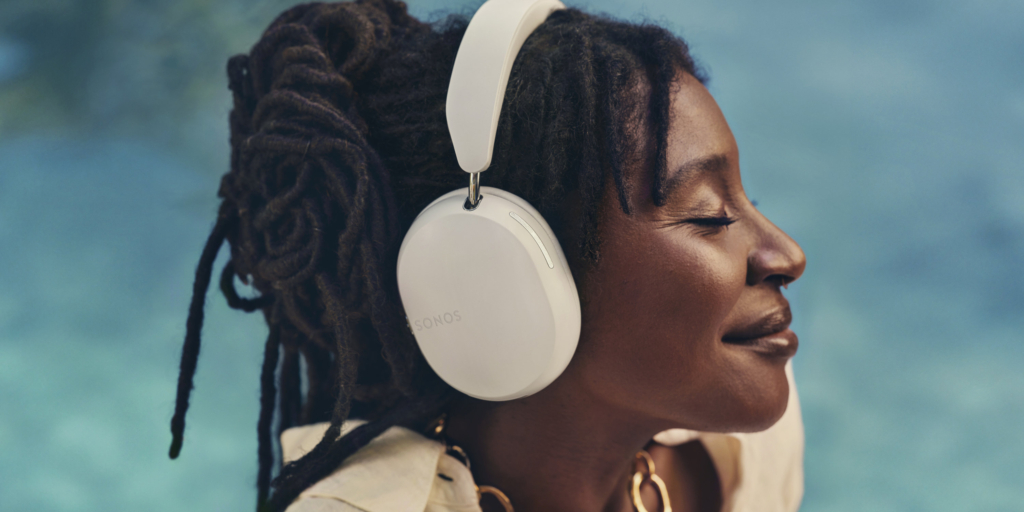 Mit dem Sonos Ace hat der Hersteller sich auch 2024 an einer neuen Produktkategorie versucht. 
