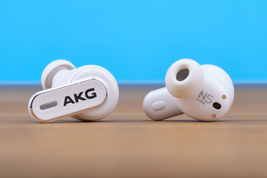 AKG Hybrid N5 – Beide Buds
