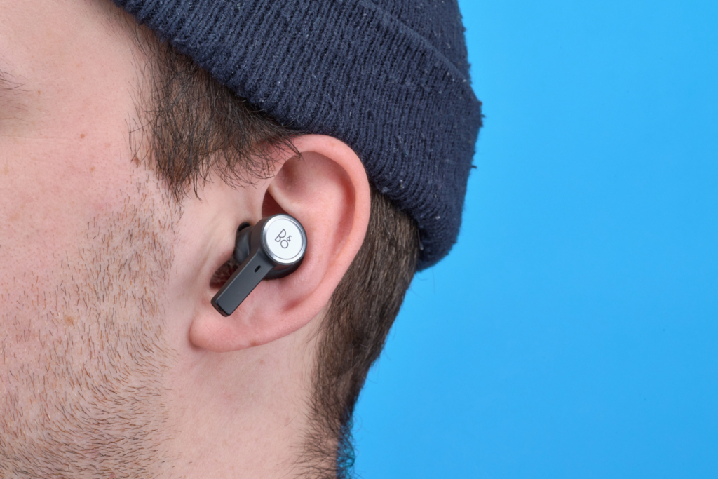Bang & Olufsen Beoplay Eleven – Im Ohr