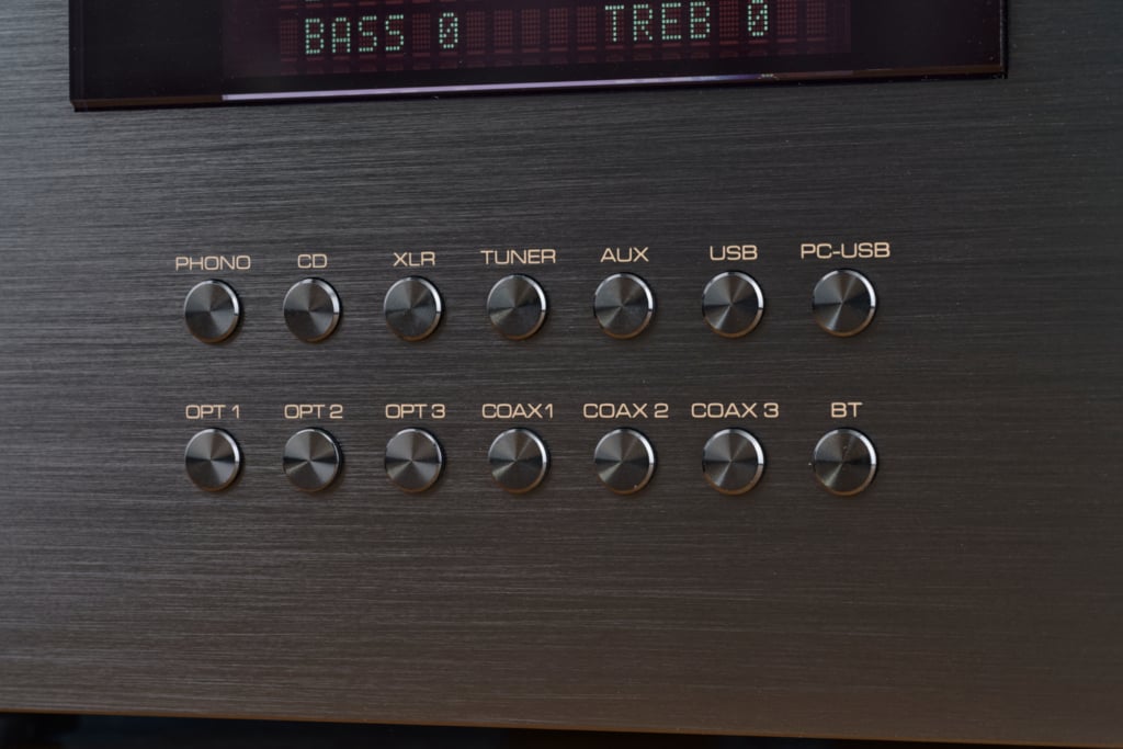 Rotel RA-6000 Quellenwahl Front