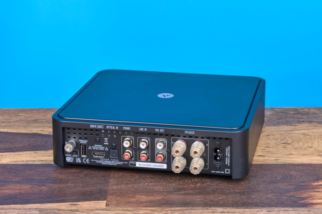 Argon Audio SA2 Rückseite mit Anschlüssen