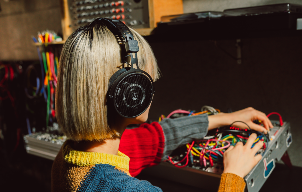 Audio-Technica ATH-R50x lifestyle