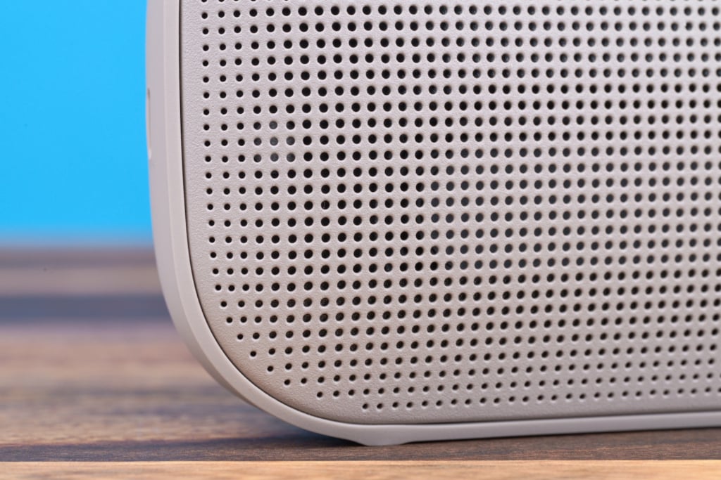 Bose SoundLink Flex (2. Gen) | Detailaufnahme Gitter 