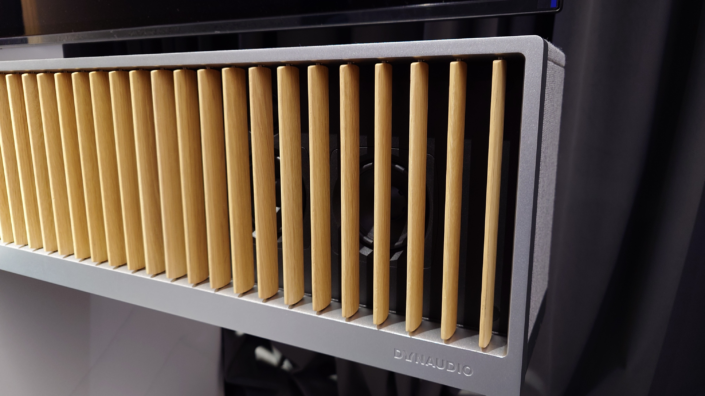 CES 2025 | Dynaudio Symphony Opus One Lamellen offen