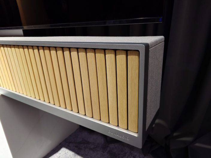 CES 2025 | Dynaudio Symphony Opus One Lamellen geschlossen