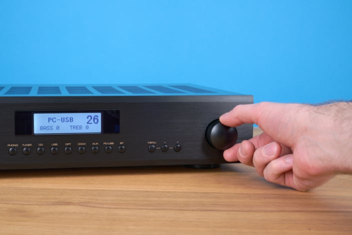 Rotel A12 MKII im Test: Modernisierte Musik-Maschine - HIFI.DE