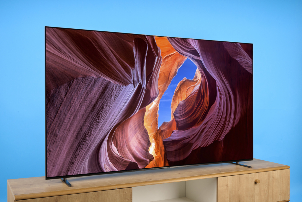 Sony Bravia 8 Schrägansicht