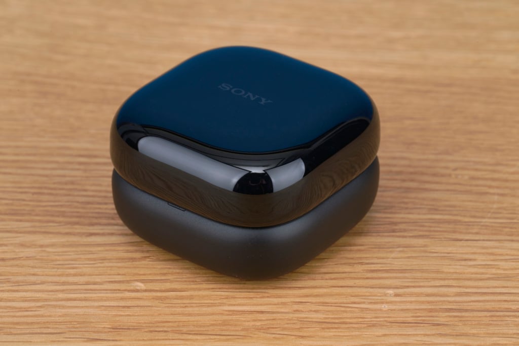 Sony LinkBuds Open Case