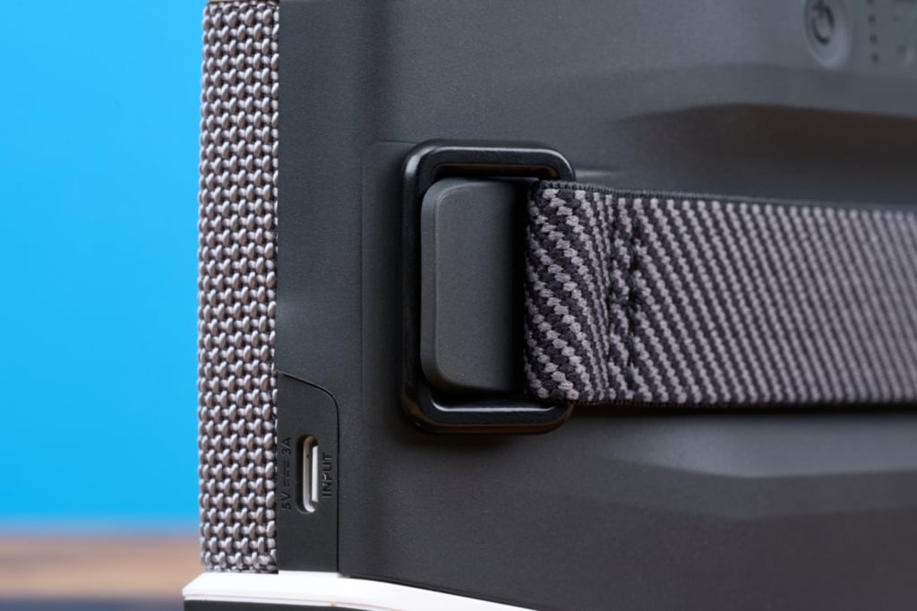 Teufel Rockster Go 2 Test | Gurt