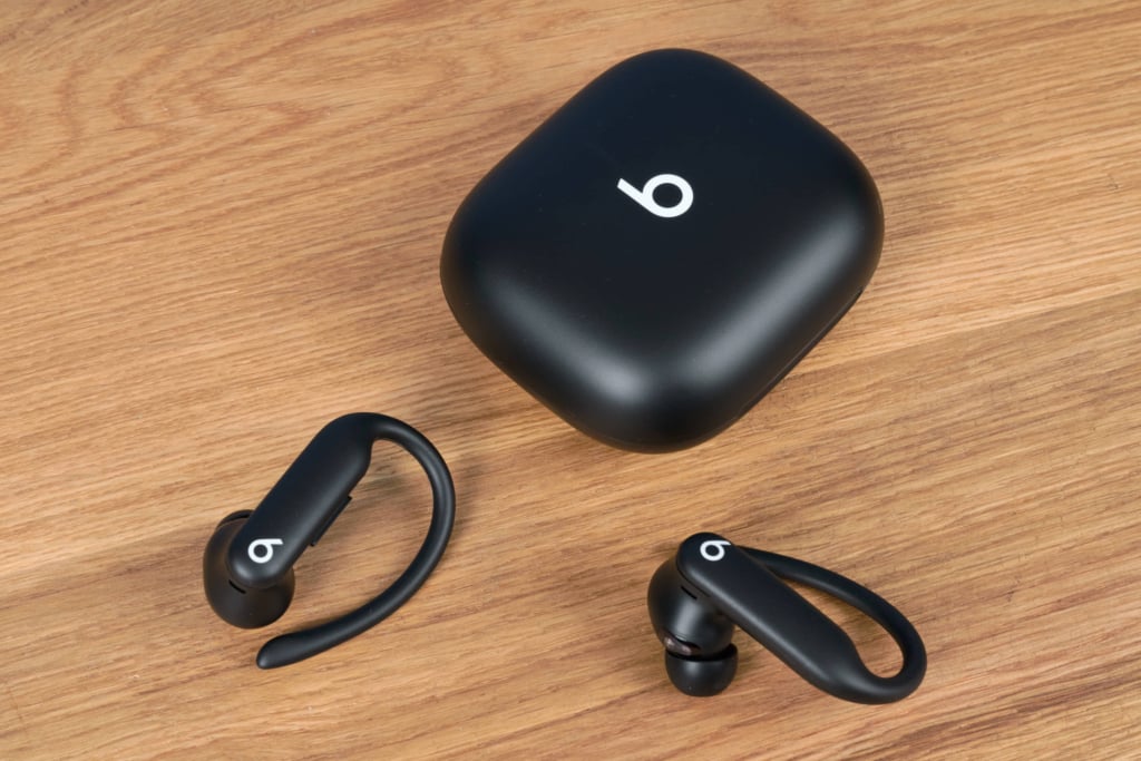 Beats Powerbeats Pro 2 – Neben dem Case
