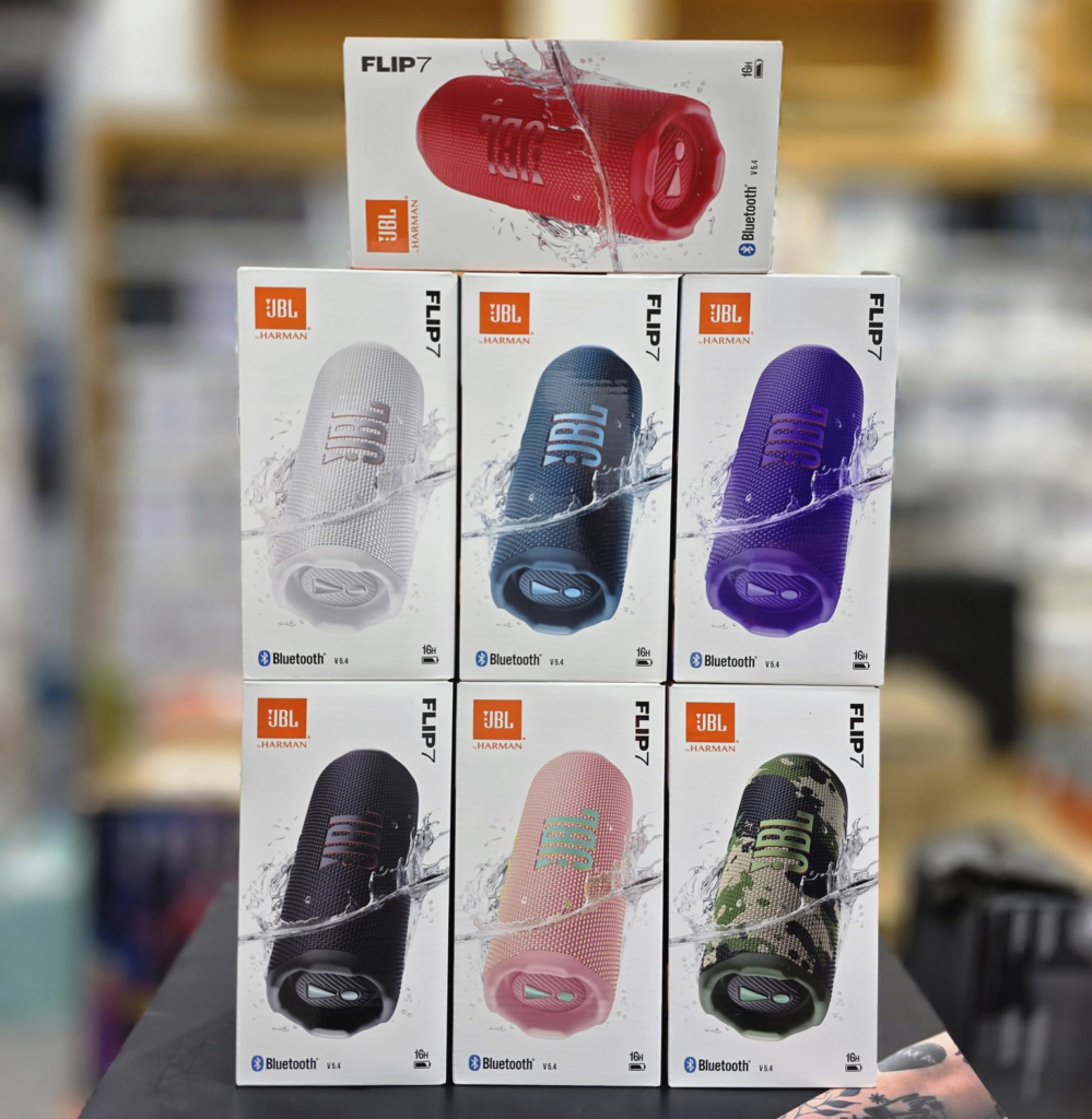 Der JBL Flip 7 erscheint in verschiedenen Farben.