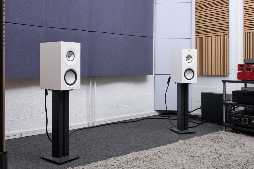 KEF Q Concerto Meta Testsituation