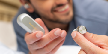 Technics EAH-AZ100: In-Ears mit 10 Stunden Akku – und zukunftsfähiger Ausstattung Technics EAH-AZ100 Titelbild, Technics Jubiläum