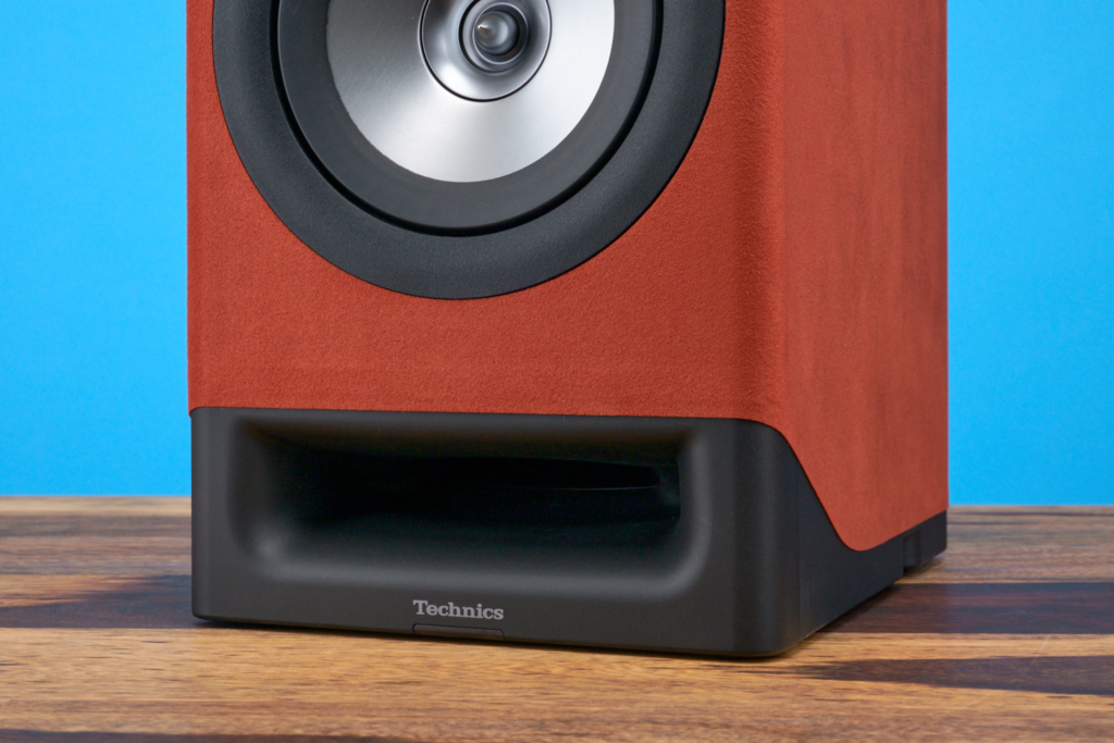 Technics SC-CX700 Bassreflexöffnung