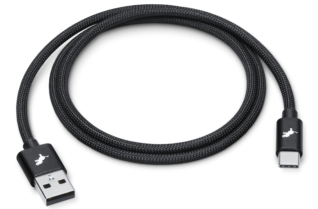 Hier siehst du links ein Kabelende mit USB-A und rechts mit USB-C. 