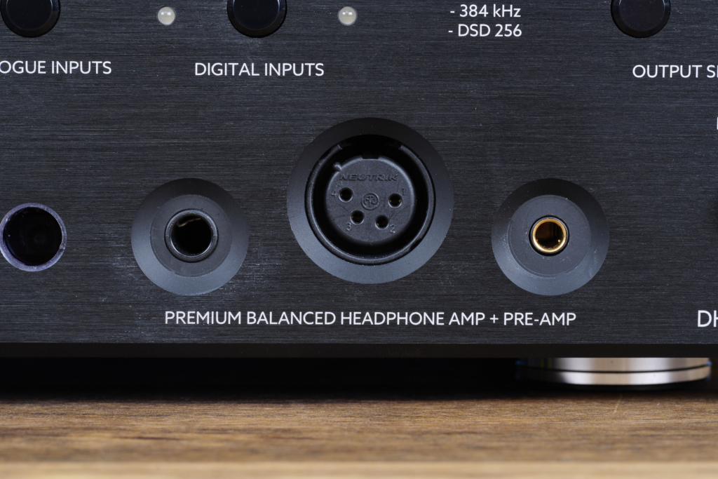 Violectric DHA V590² Pro Kopfhörer-Eingänge