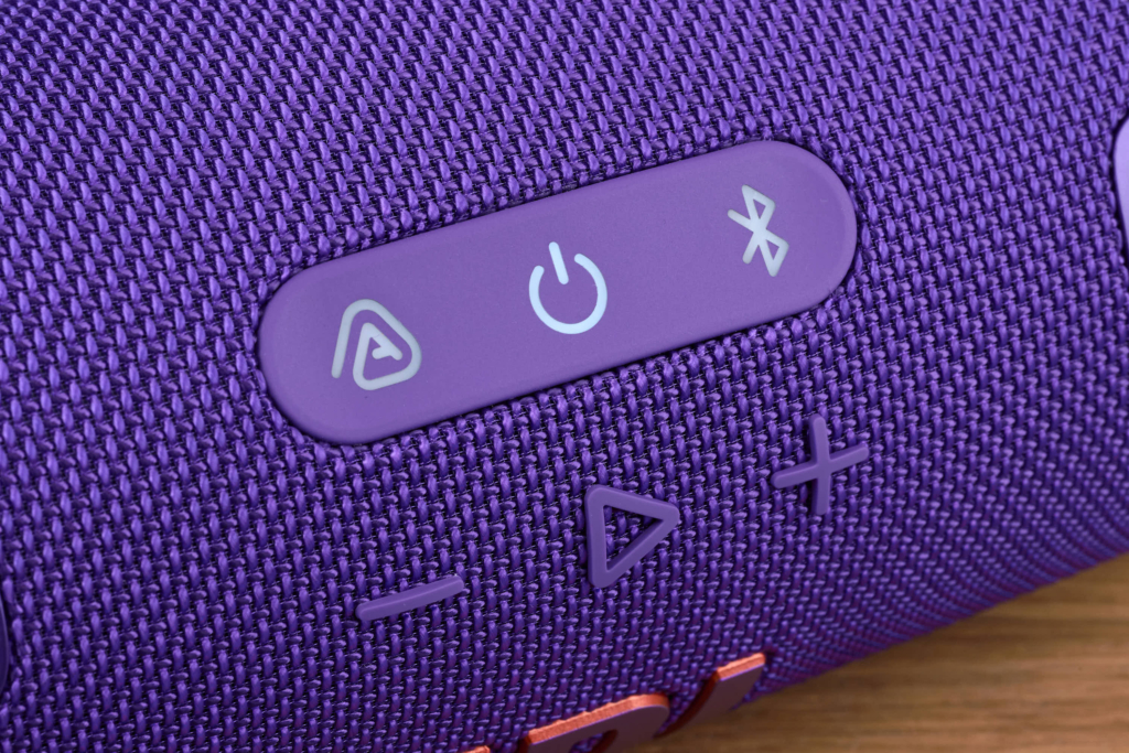 JBL Charge 6 Test | Bedieneinheit