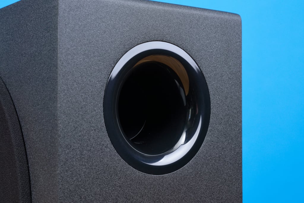 Bassreflex-Öffnung Subwoofer HS3100