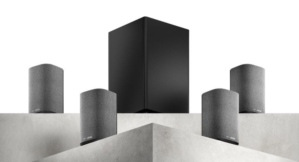 Loewe We. Boost ist ein kabelloses Heimkino-Set.