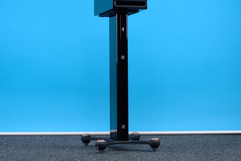 Monitor Audio Studio 89 Standfuß Rückseite