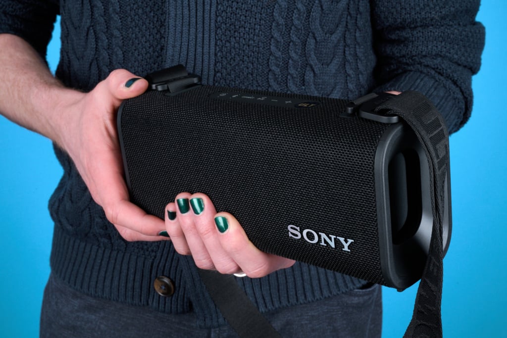 Sony Ult Field 3 – In der Hand