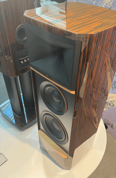 High End 2025 Lautsprecher JBL Summit
