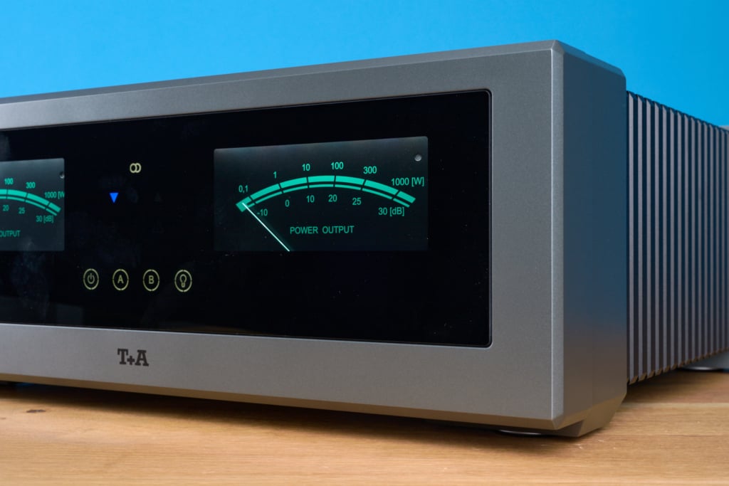 Beste Endstufe T+A A 3000 HV VU-Meter Detail