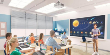 Epson setzt für seine Beamer jetzt Apple AirPlay 2 und HomeKit ein.