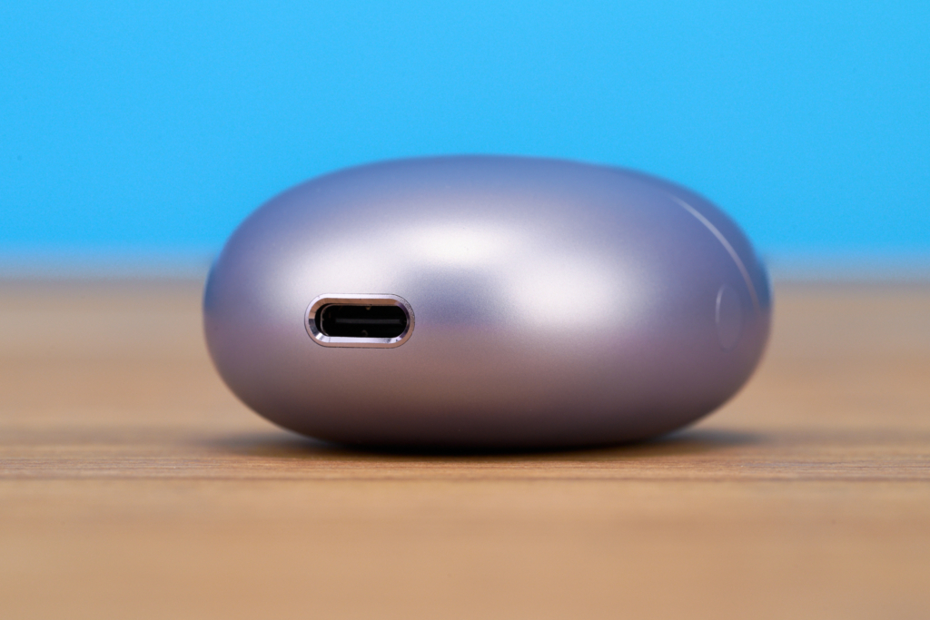 Huawei FreeBuds 6 – Ladecase von unten