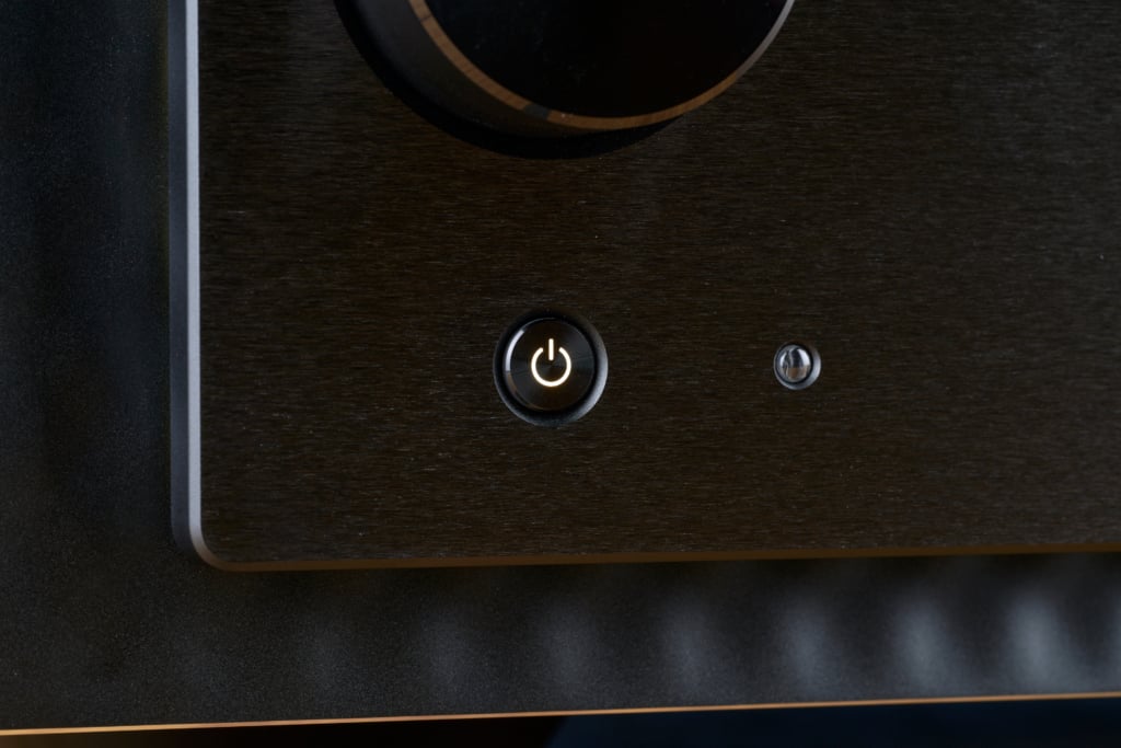 Marantz Model 10 – Knopf an der Front