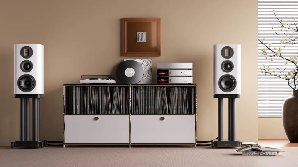 Die Wharfedale Evo 5 sind ab Juni 2025 erhältlich.