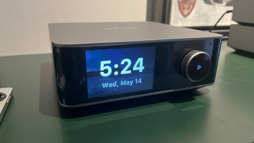 WiiM Amp Ultra Front