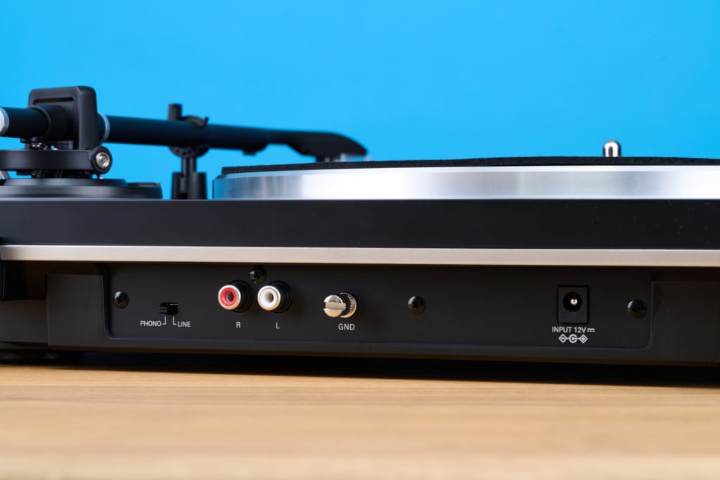 Audio-Technica AT-LP70XBT Rückseite Anschlüsse