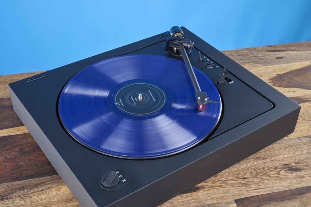 Plattenspieler mit Automatik Pro-Ject Automat A2 schräg Aufsicht