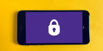 Viele Kopfhörer sind von einer Bluetooth-Sicherheitslücke betroffen.