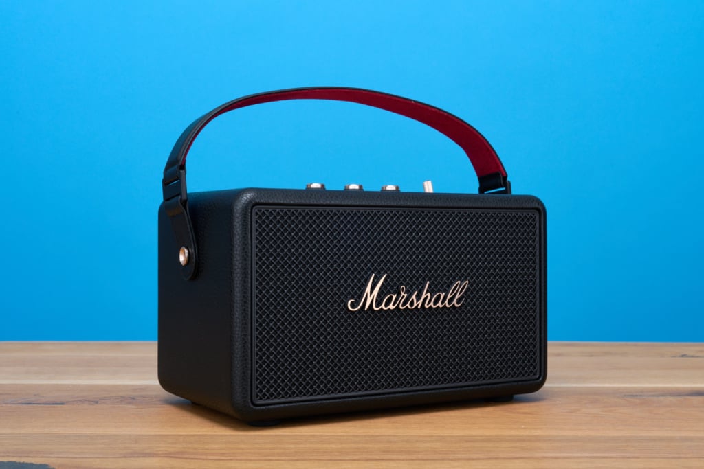 Marshall Kilburn III – seitlich vorne